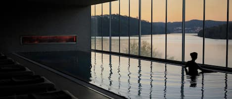 Indoor pool, seasonal outdoor pool, pool loungers