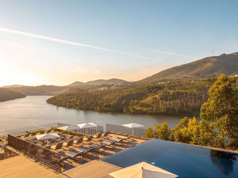 Indoor pool, seasonal outdoor pool, sun loungers