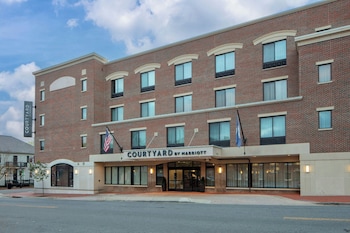 Courtyard by Marriott Fredericksburg Historic District