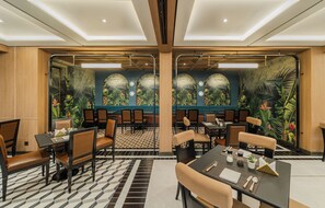 Desayuno buffet todos los días (con cargo) 