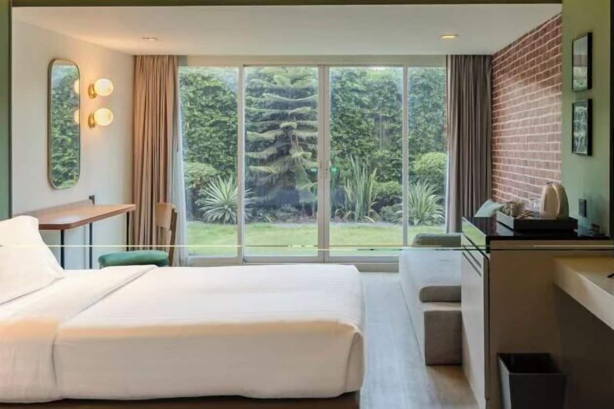 Minibar, Zimmersafe, Verdunkelungsvorhänge, schallisolierte Zimmer