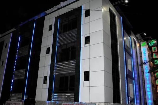 Exterior - Hotel Metro Continental (New Delhi)