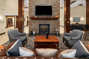 Exterior - Staybridge Suites Everett-Paine Field by IHG (Mukilteo)
