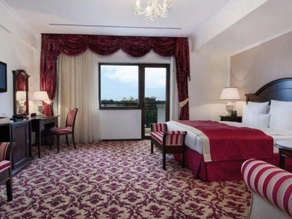 Minibar, in-room safe, soundproofing, iron/ironing board