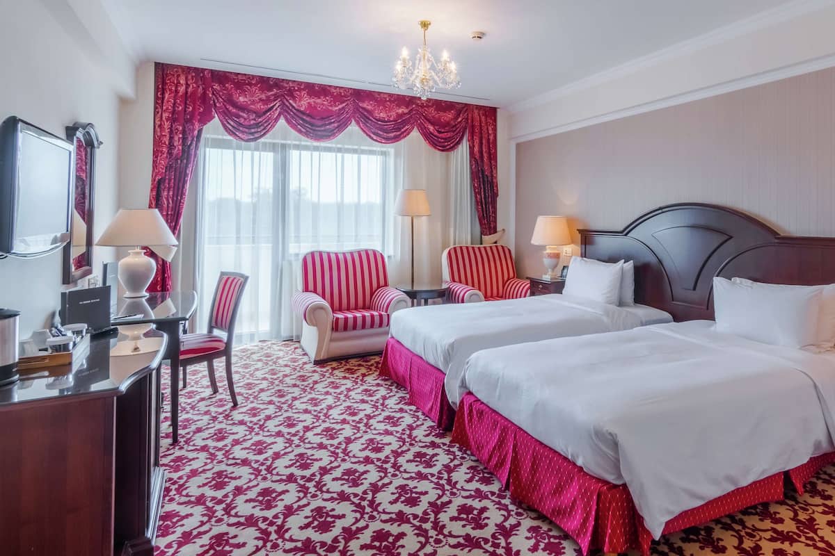 Room, 2 Single Beds | Minibar, in-room safe, soundproofing, iron/ironing board