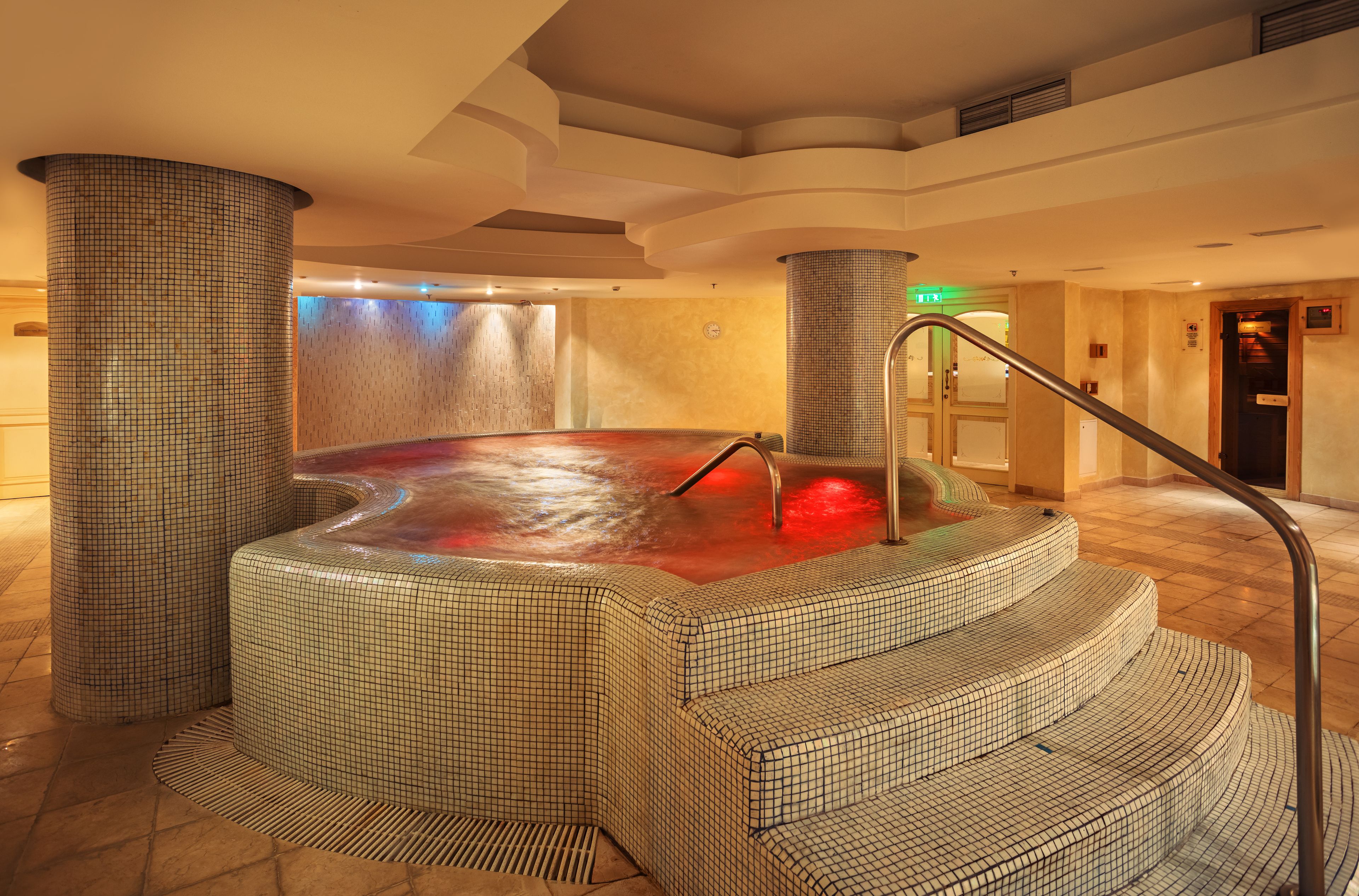 body treatments, body wraps, body scrubs, facials