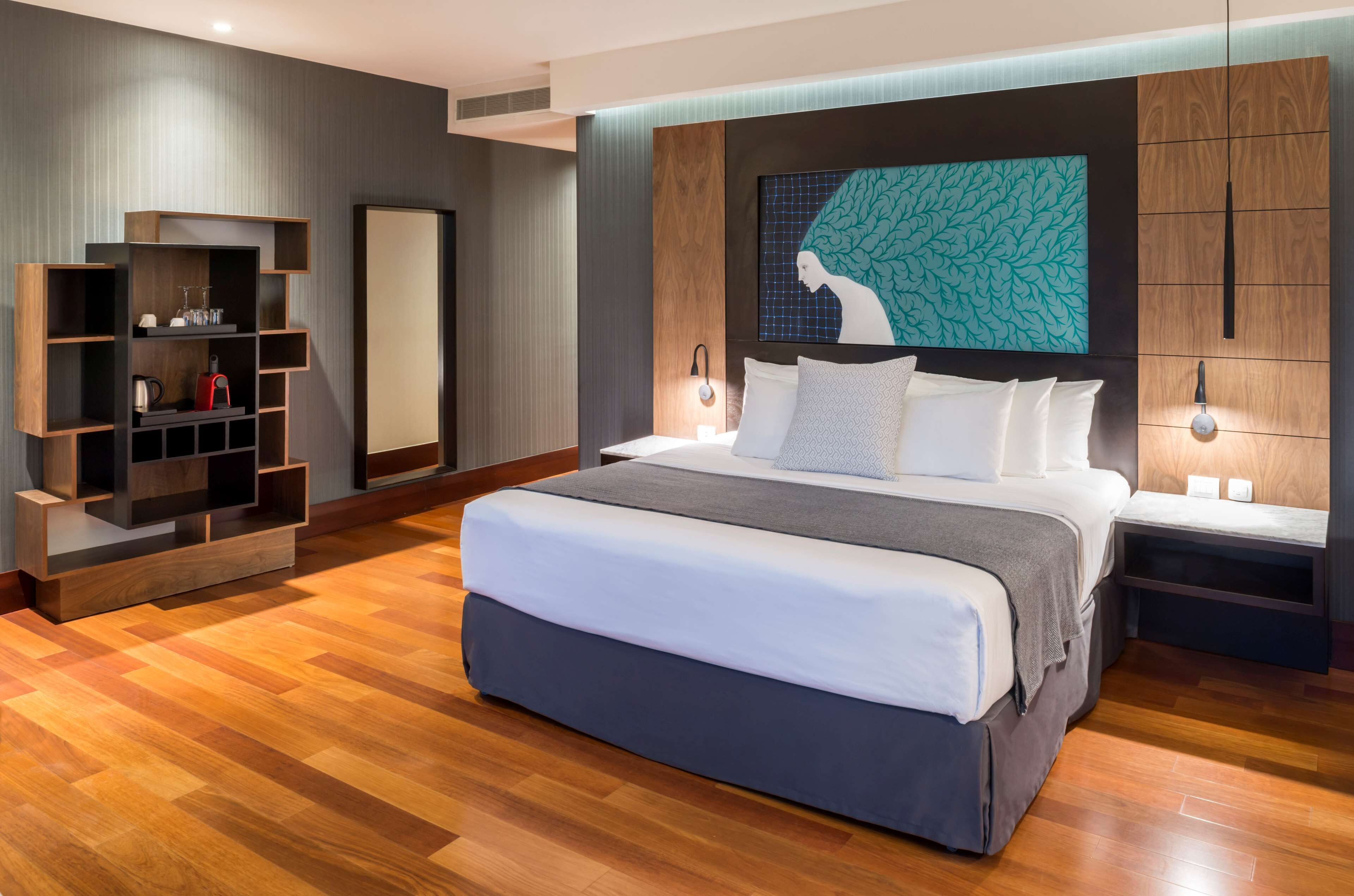 Down comforters, pillowtop beds, minibar, in-room safe