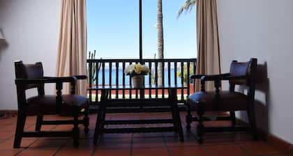 Hotel Playa de Cortes