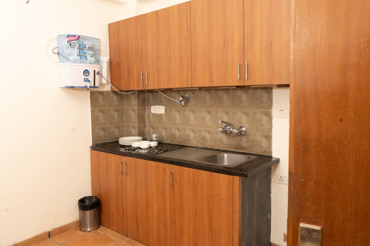 villa, 4 bedrooms, kitchen | private kitchen | fridge, coffee/tea maker, electric kettle, cookware/dishes/utensils