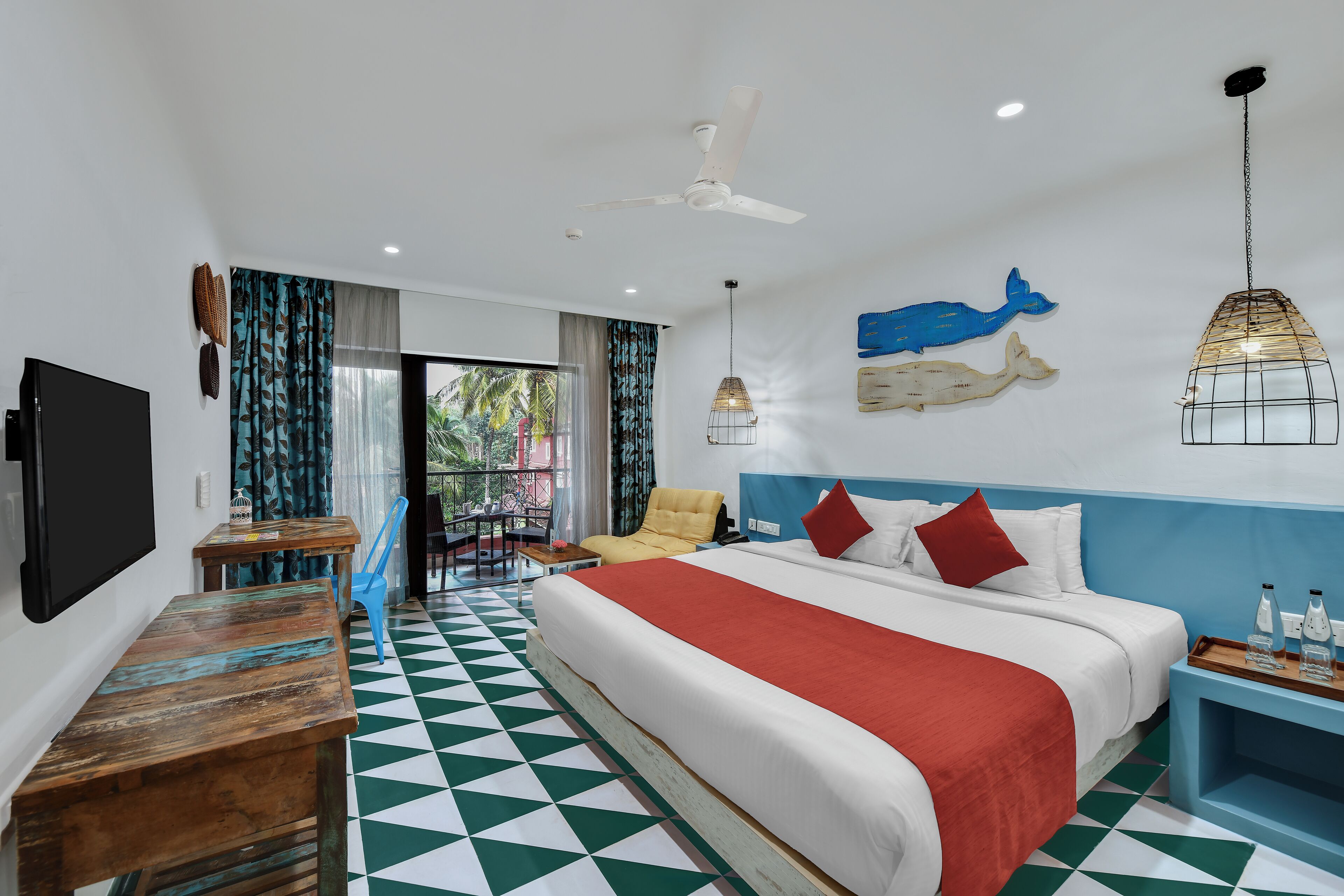 Premium bedding, down duvets, minibar, in-room safe