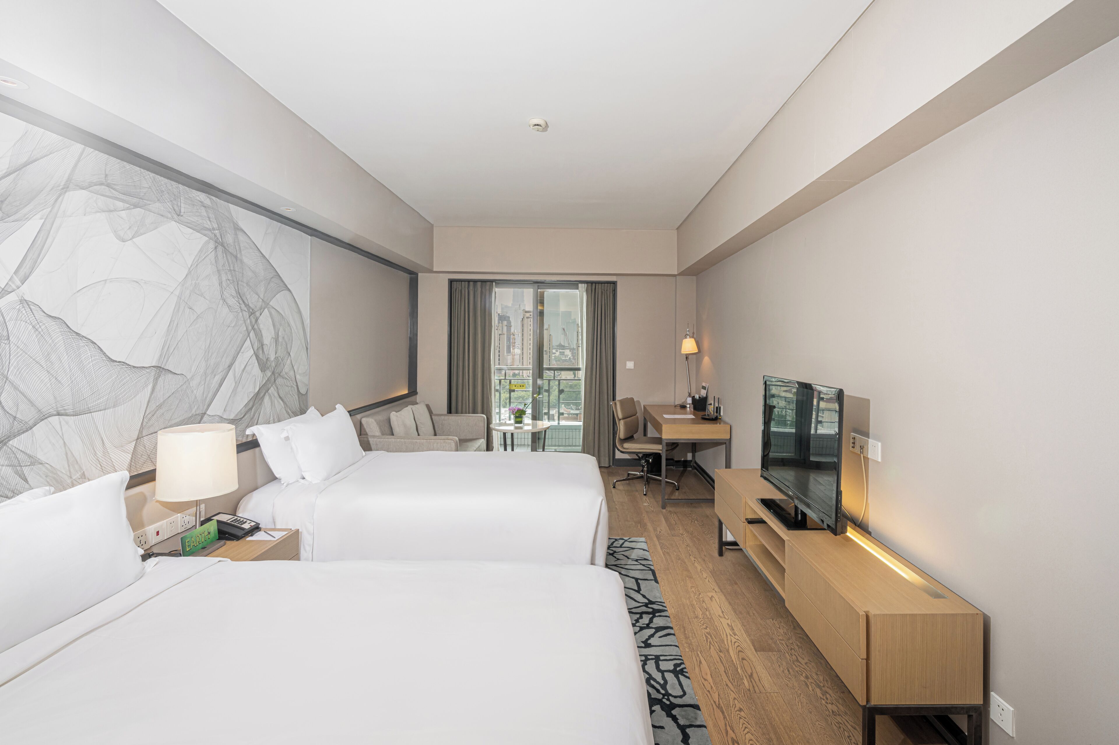 Studio Executive with twin beds