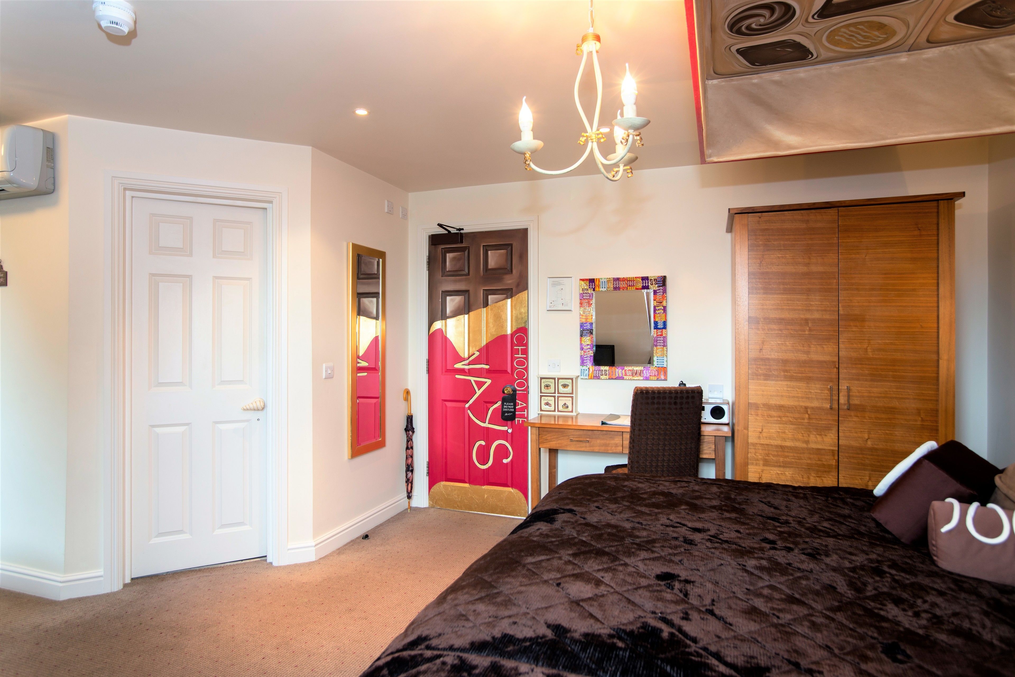 themed twin room | in-room safe, desk, blackout curtains, bed sheets