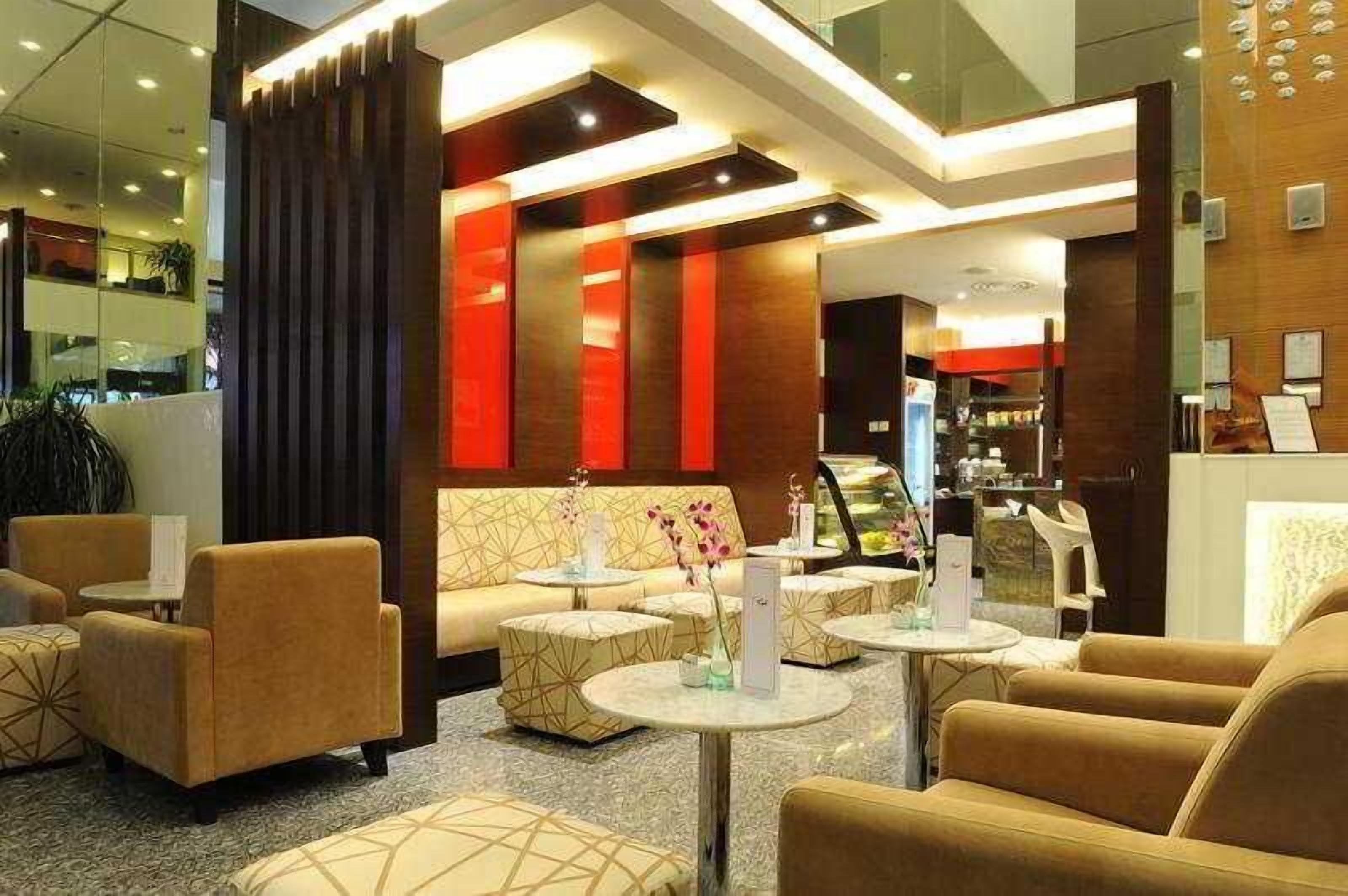 Breakfast, lunch and dinner served