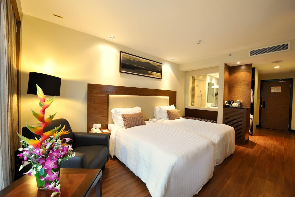 In-room safe, iron/ironing board, bed sheets