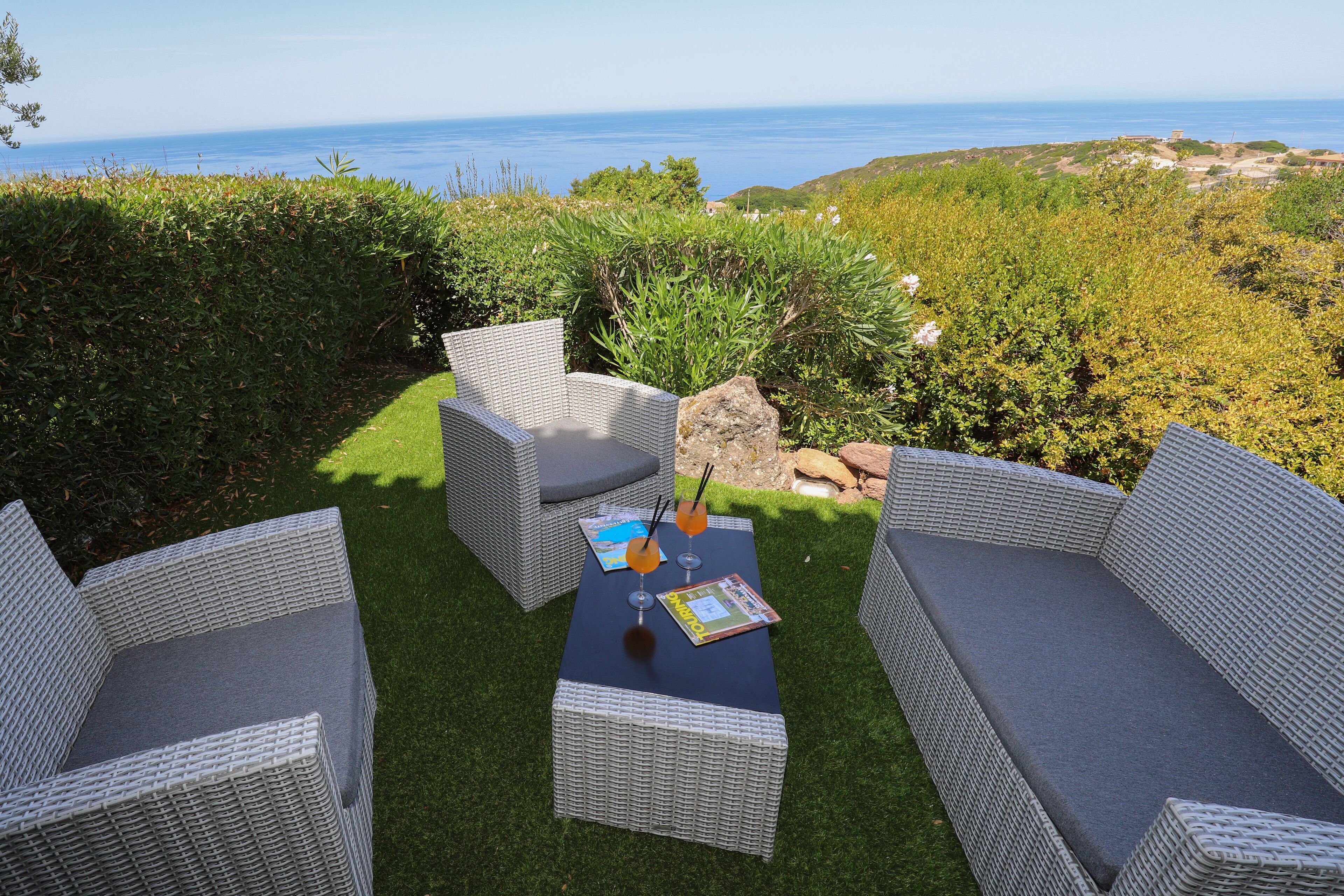 1 bedroom, frette italian sheets, premium bedding, pillow-top beds