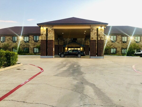 ด้านหน้าที่พัก