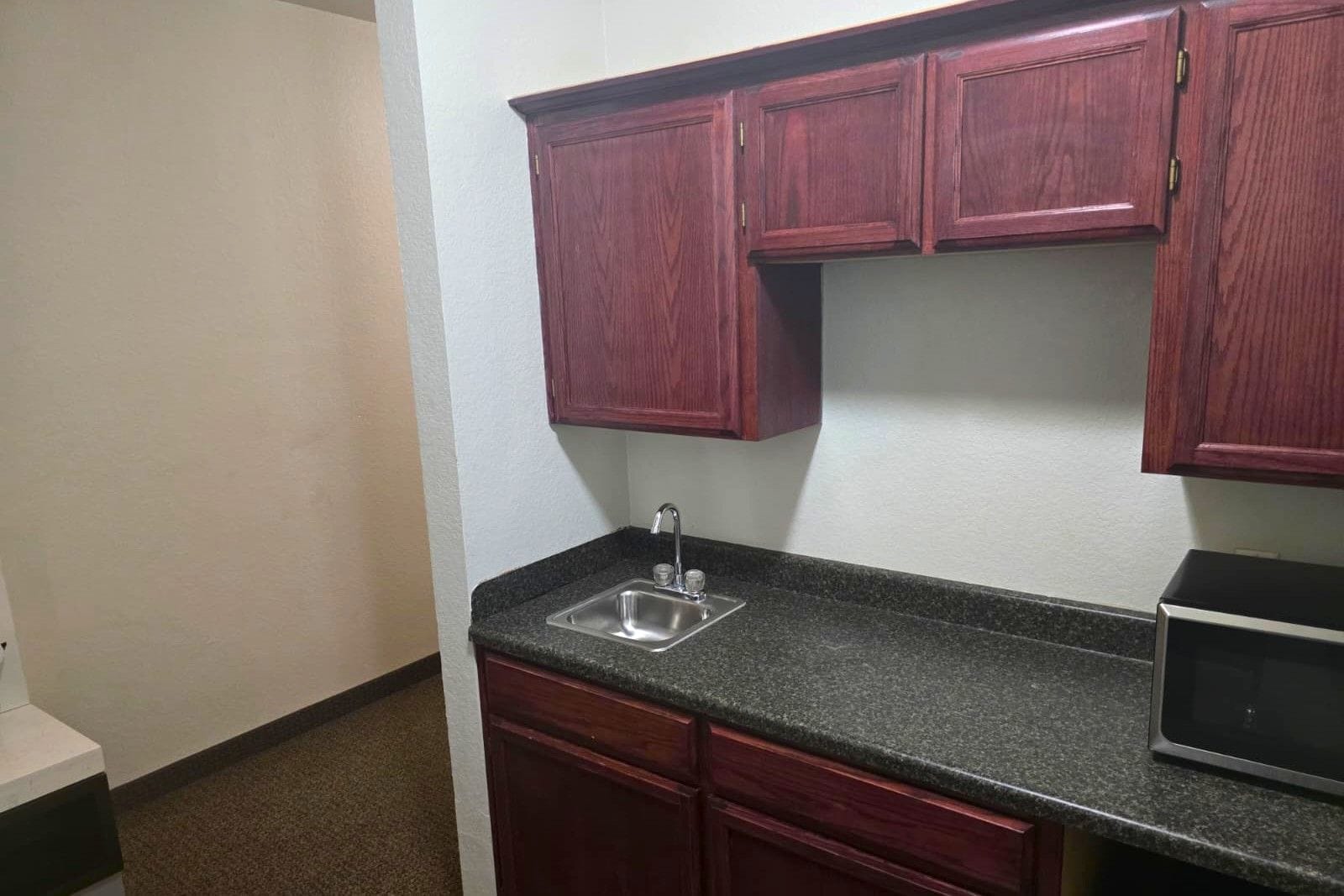 Room, 2 Queen Beds, Kitchenette | Private kitchenette