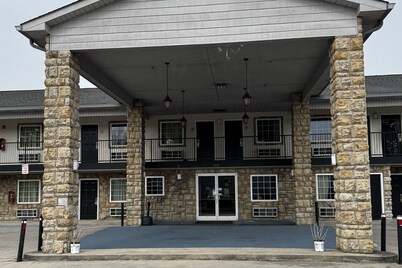 General Bragg Inn & Suites Chickamauga