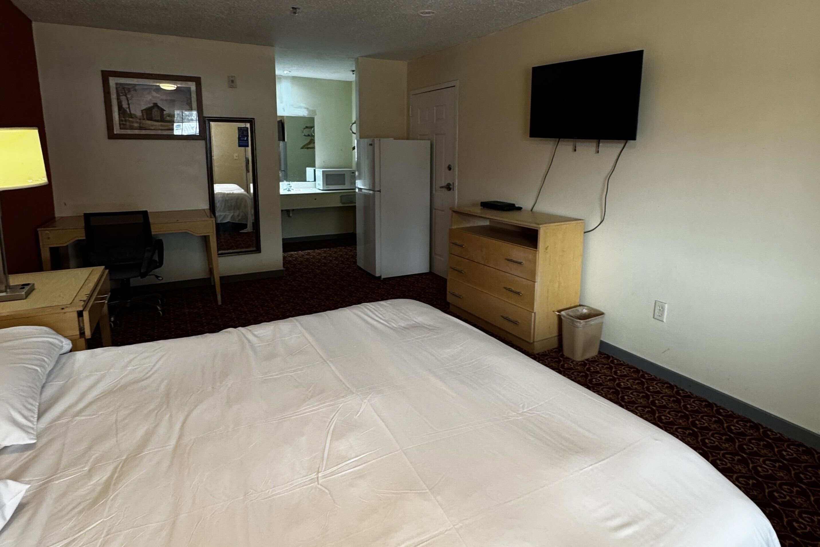 Desk, iron/ironing board, free WiFi, bed sheets