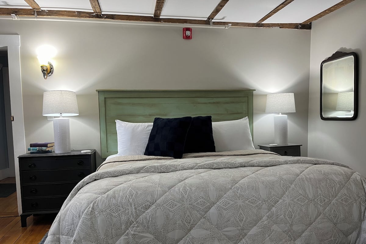 Quarto luxo | 20 quartos, cofres nos quartos, Wi-Fi de cortesia