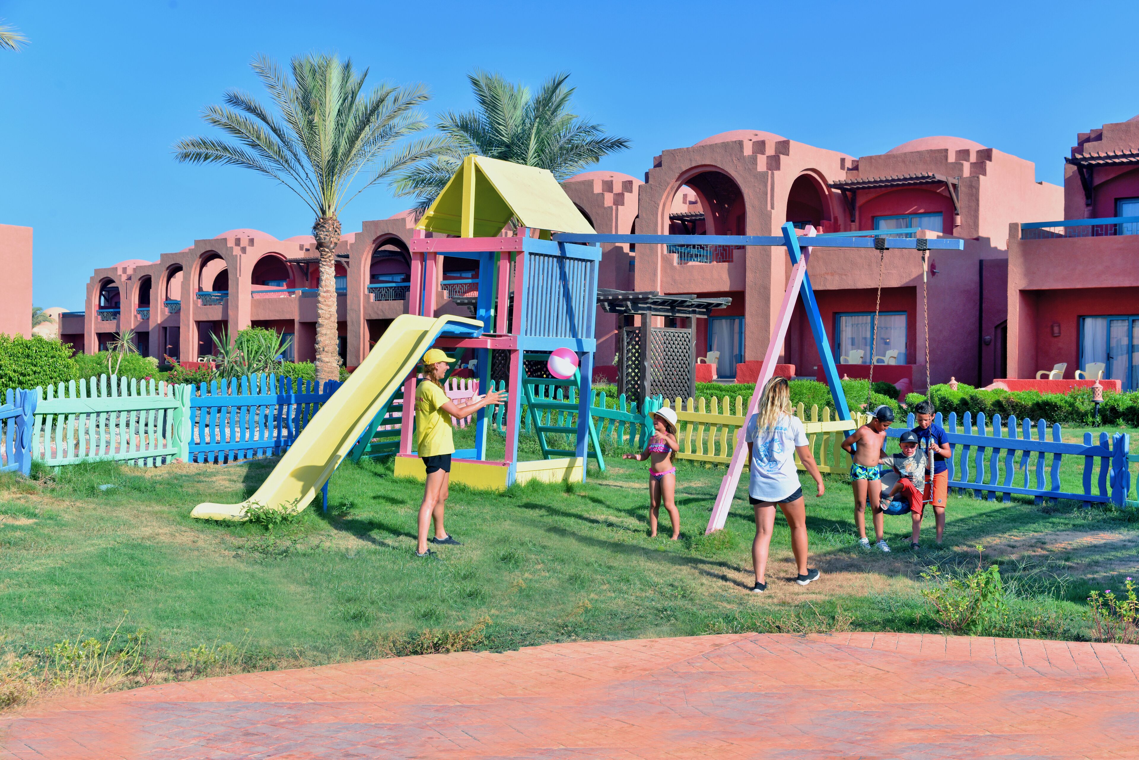 children’s play area – outdoor