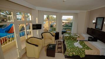 Pemandangan dari bilik