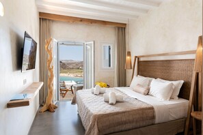 Premium Myconian Room with Private Heated Pool & Sea View