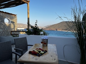 Superior One Bedroom Suite with Outdoor Hot Tub and Sea View | Balcony