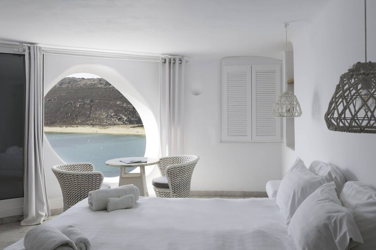 junior suite with sea view | 1 bedroom, hypo-allergenic bedding, minibar, in-room safe
