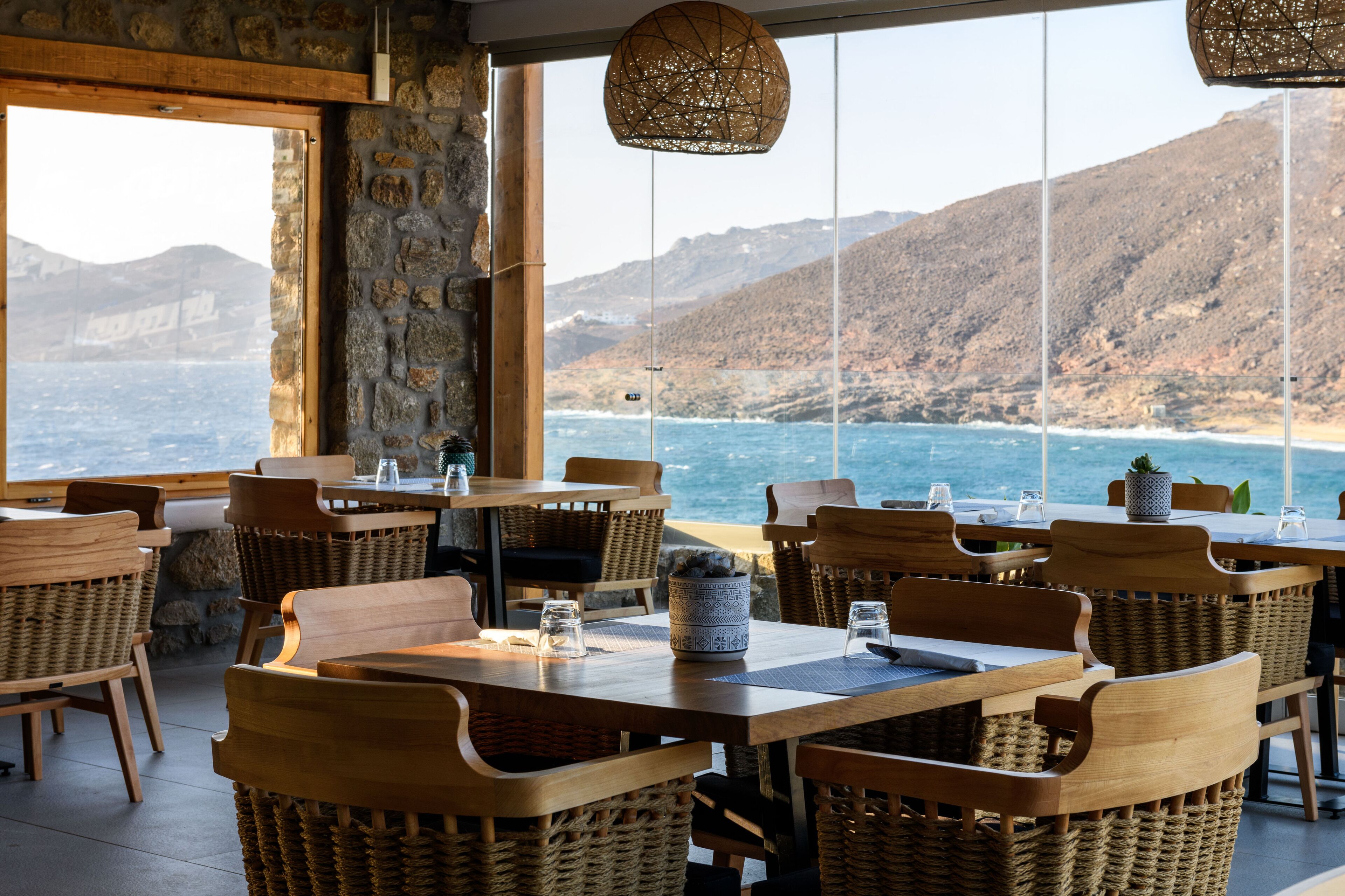 lunch and dinner served, mediterranean cuisine