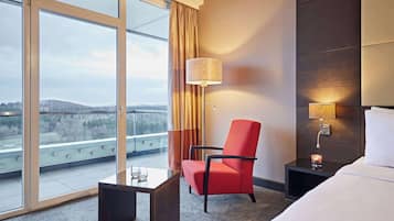 Zimmer, 1 King-Bett (High Floor) | Allergikerbettwaren, Minibar, Zimmersafe, Schreibtisch
