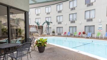 Seasonal outdoor pool