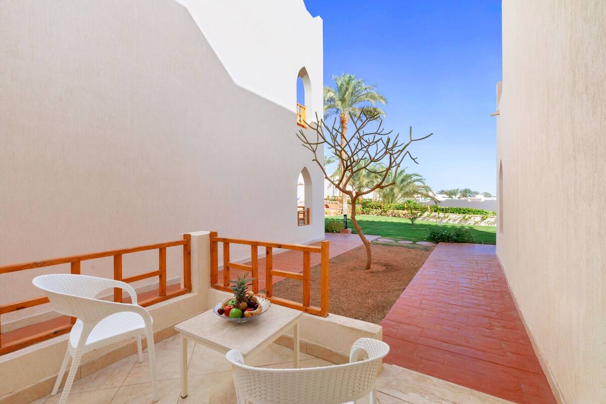 Honeymoon Room | Terrace/patio