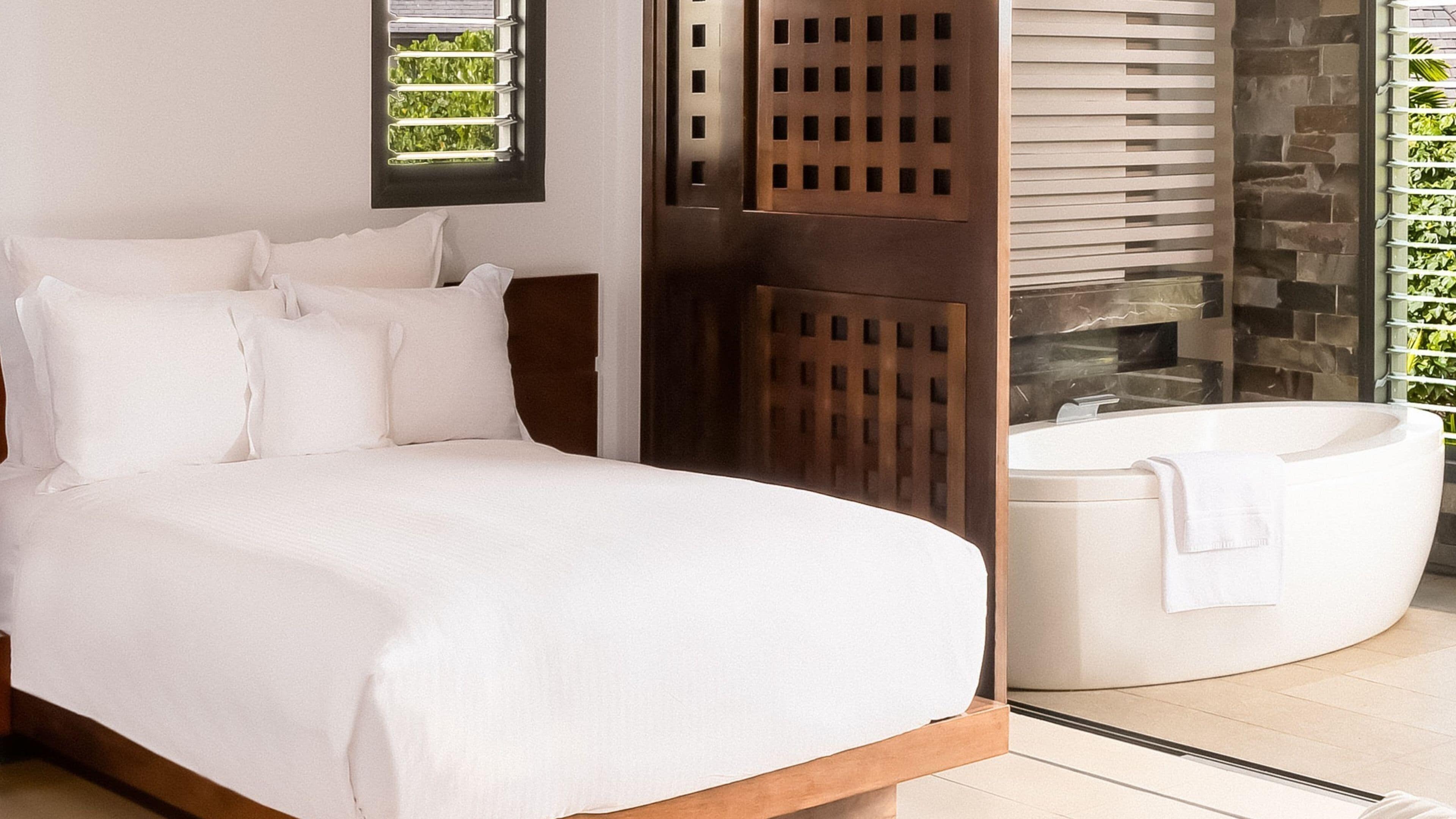 奢華套房 | 高級寢具、迷你吧、客房內保險箱、獨特裝潢