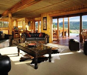 تفاصيل الفندق من الداخل