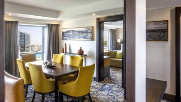 Premium bedding, minibar, in-room safe, desk
