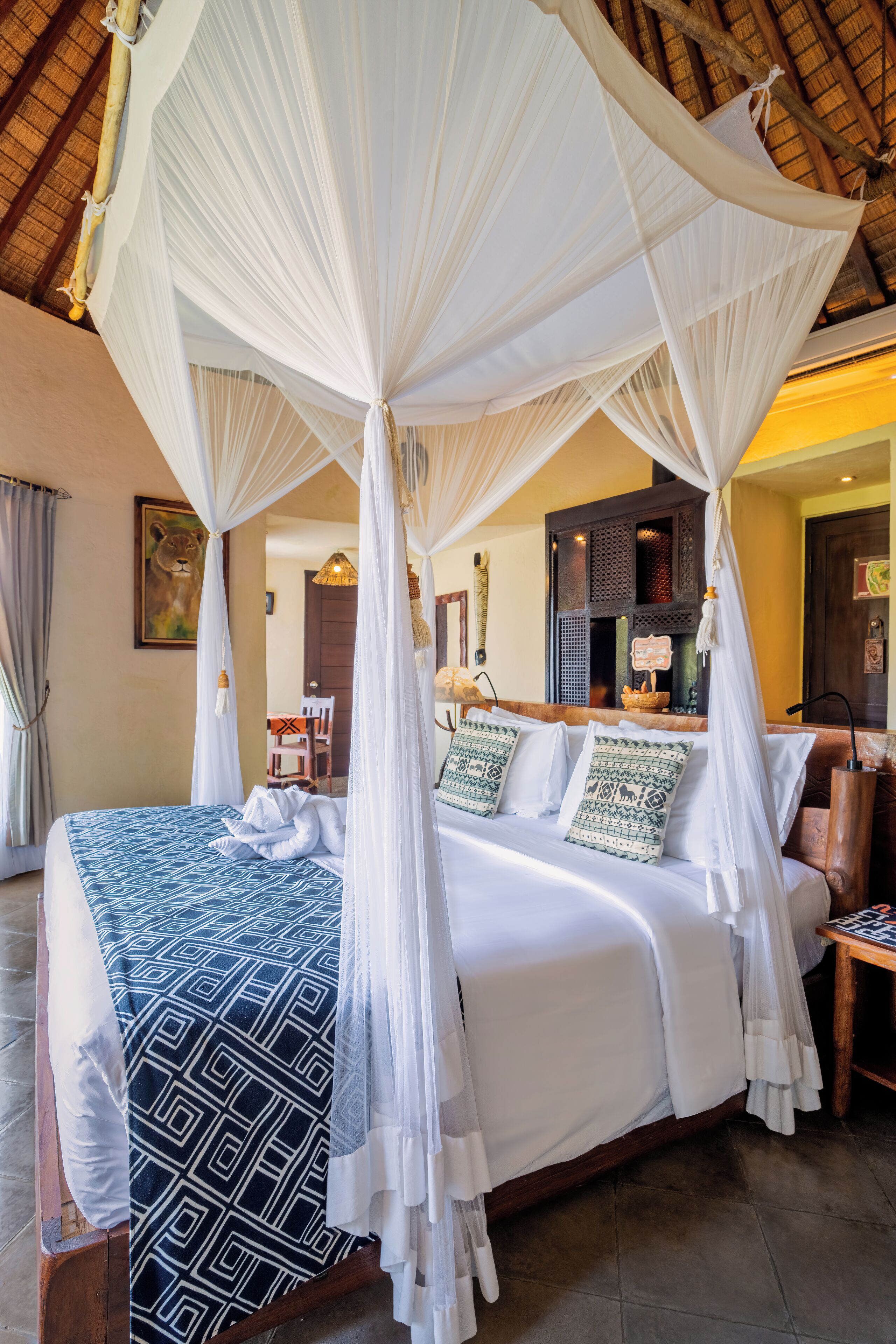 Twiga Deluxe Double Room + Bali Safari Entrance & Safari Journey