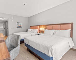 In-room safe, iron/ironing board, free WiFi, bed sheets - Hampton Inn Denver Northeast-Brighton (Brighton)