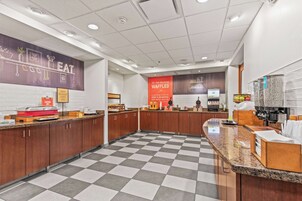 Desayuno buffet incluido todos los días 