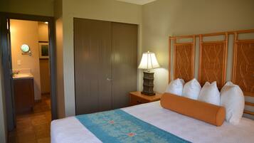 Iron/ironing board, free WiFi, bed sheets, alarm clocks