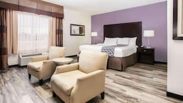 Executive Suite, 1 King Bed, Non Smoking | Premium bedding, in-room safe, desk, laptop workspace