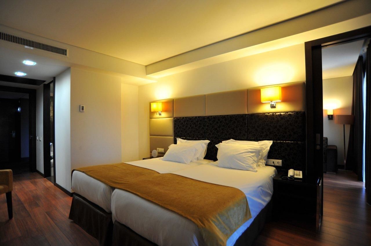Minibar, in-room safe, desk, blackout curtains