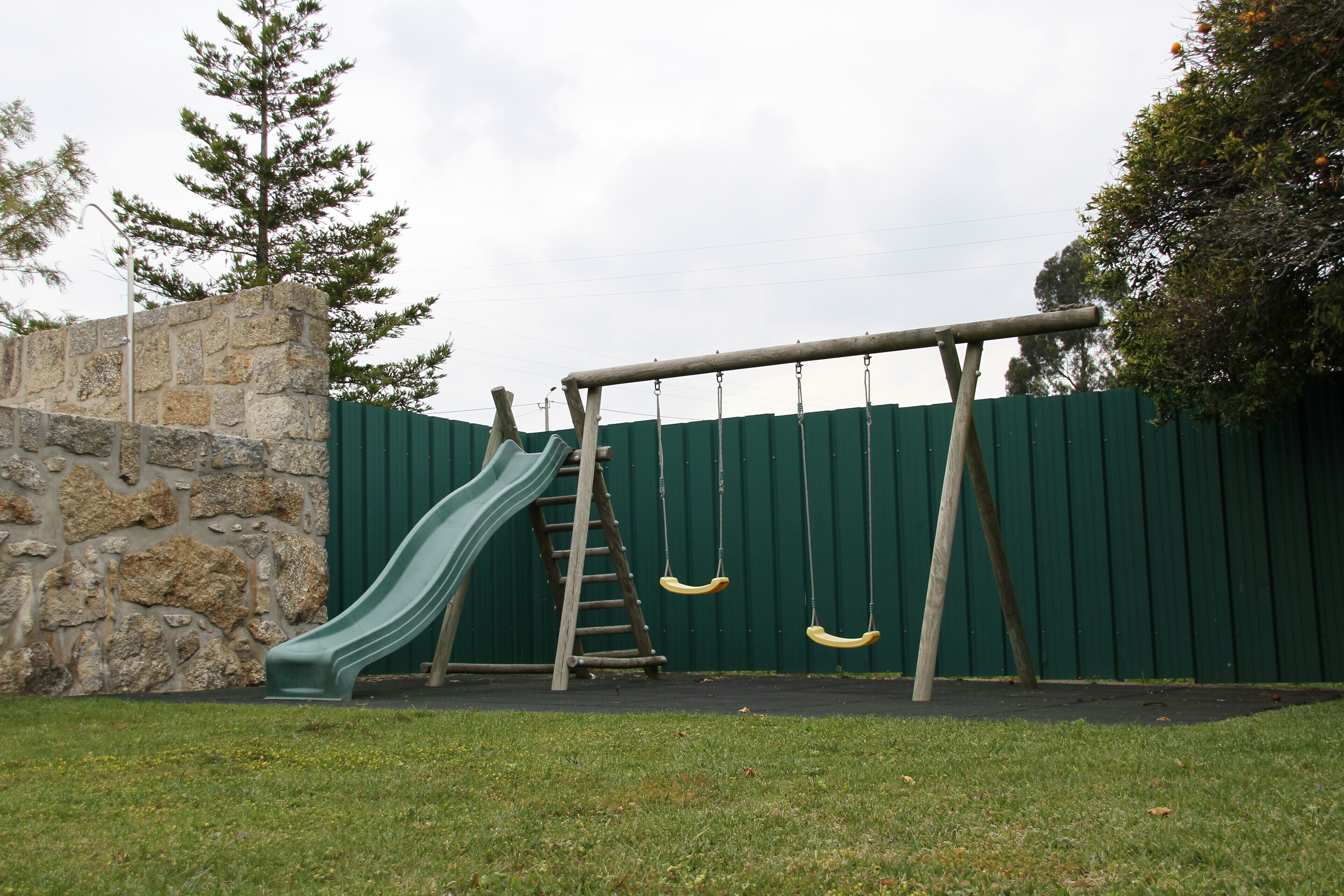 children’s play area – outdoor
