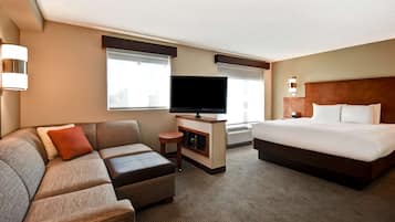 Premium bedding, down duvets, pillow-top beds, desk