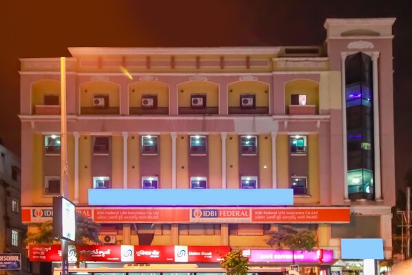 Exterior - Hotel Balaji Residency (Hyderabad)