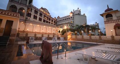 Hotel Fort Chandragupt Jaipur