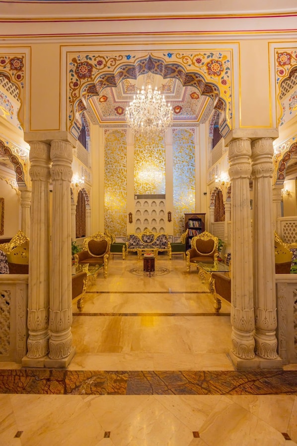 Lobby sitting area - WelcomHeritage Traditional Haveli (Jaipur)