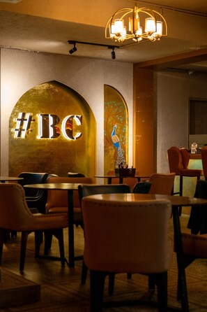 Bar (on property) - WelcomHeritage Traditional Haveli (Jaipur)