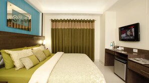 Executive Room | Egyptian cotton sheets, pillowtop beds, minibar, in-room safe