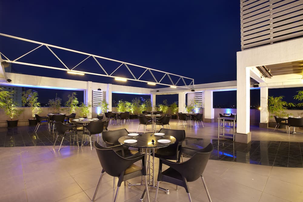Bizz Tamanna Hotel Hinjawadi, Pune